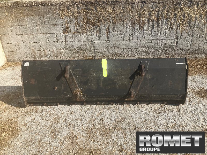 Ladeschaufel du type Alö FOURCHE A FUMIER, Gebrauchtmaschine en Gennes sur glaize (Photo 1)