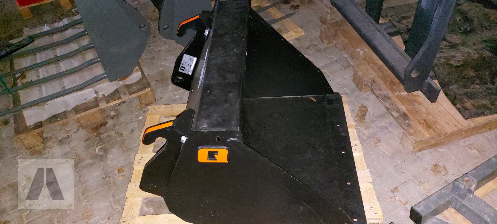 Ladeschaufel des Typs Alö GS 90+, Neumaschine in Schwabmünchen (Bild 3)