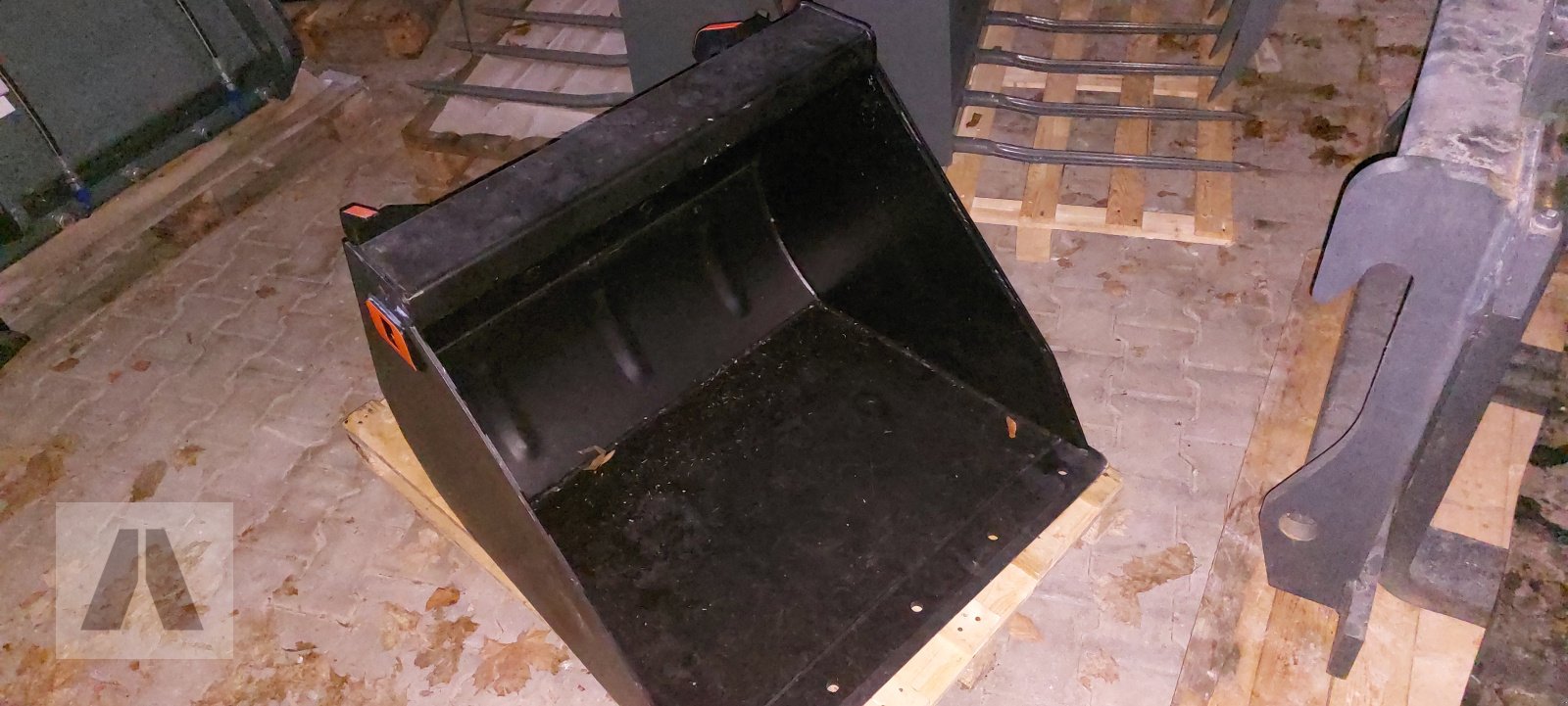 Ladeschaufel des Typs Alö GS 90+, Neumaschine in Schwabmünchen (Bild 4)