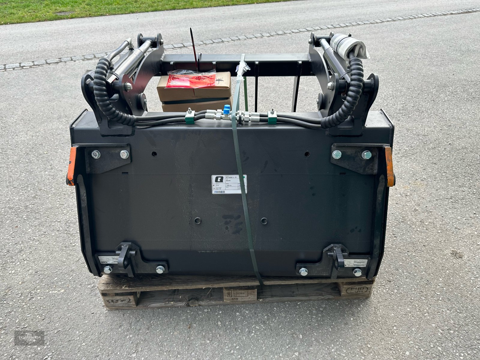 Ladeschaufel del tipo Alö Multibenne S+ 120cm, Neumaschine In Rankweil (Immagine 5)