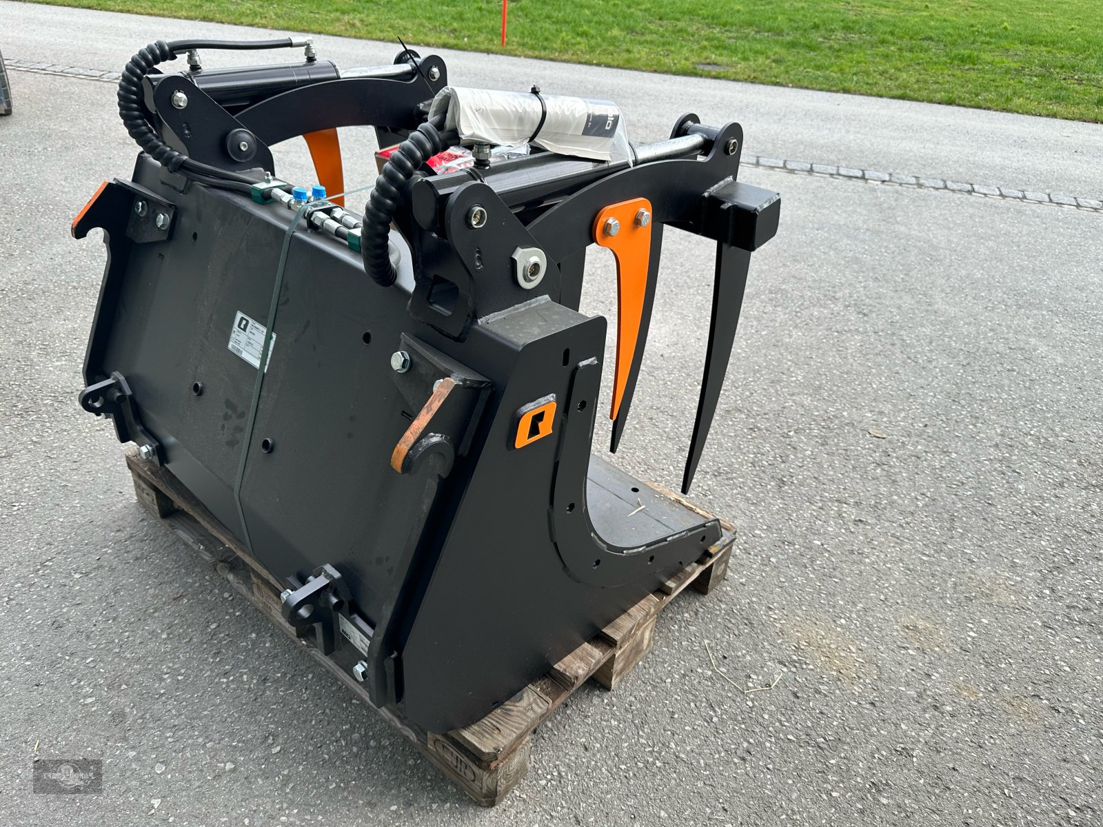 Ladeschaufel del tipo Alö Multibenne S+ 120cm, Neumaschine In Rankweil (Immagine 4)