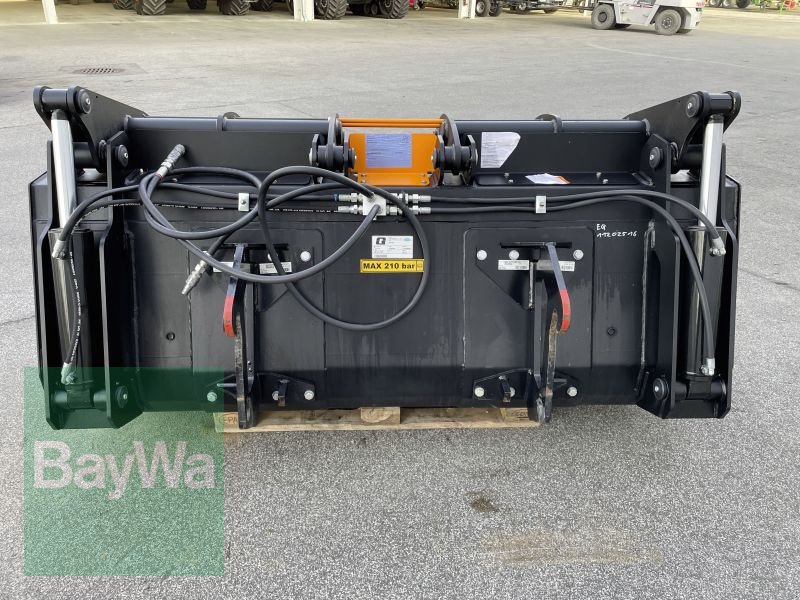 Ladeschaufel des Typs Alö POWERGRAB M+ 220, Gebrauchtmaschine in Bamberg (Bild 4)