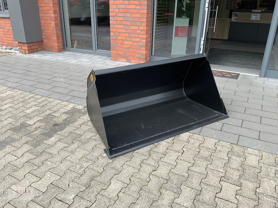 Ladeschaufel des Typs Alö Universalschaufel GM 165 Euro, Neumaschine in Lippetal / Herzfeld (Bild 3)