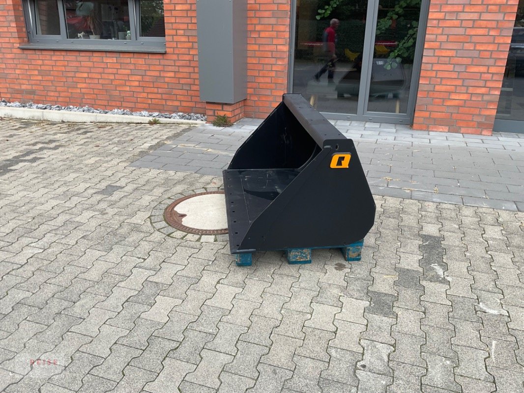 Ladeschaufel of the type Alö Universalschaufel GS+ 140, Neumaschine in Lippetal / Herzfeld (Picture 1)