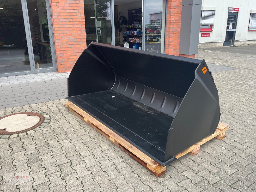 Ladeschaufel des Typs Alö Volumenschaufel VM 245 Euro, Neumaschine in Lippetal / Herzfeld (Bild 1)