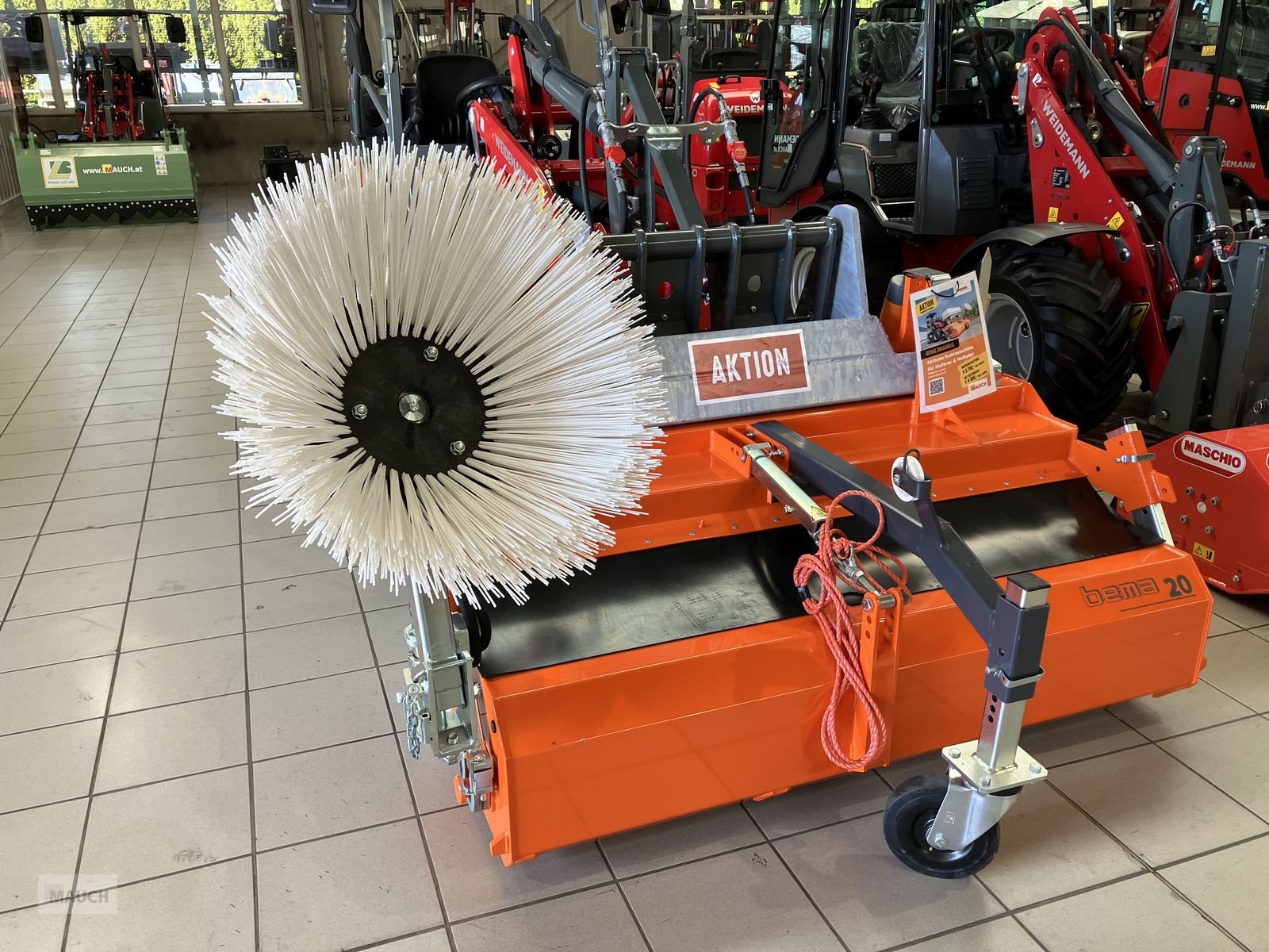 Ladeschaufel des Typs Bema 20 AKTIONSKEHRMASCHINE, Neumaschine in Burgkirchen (Bild 1)