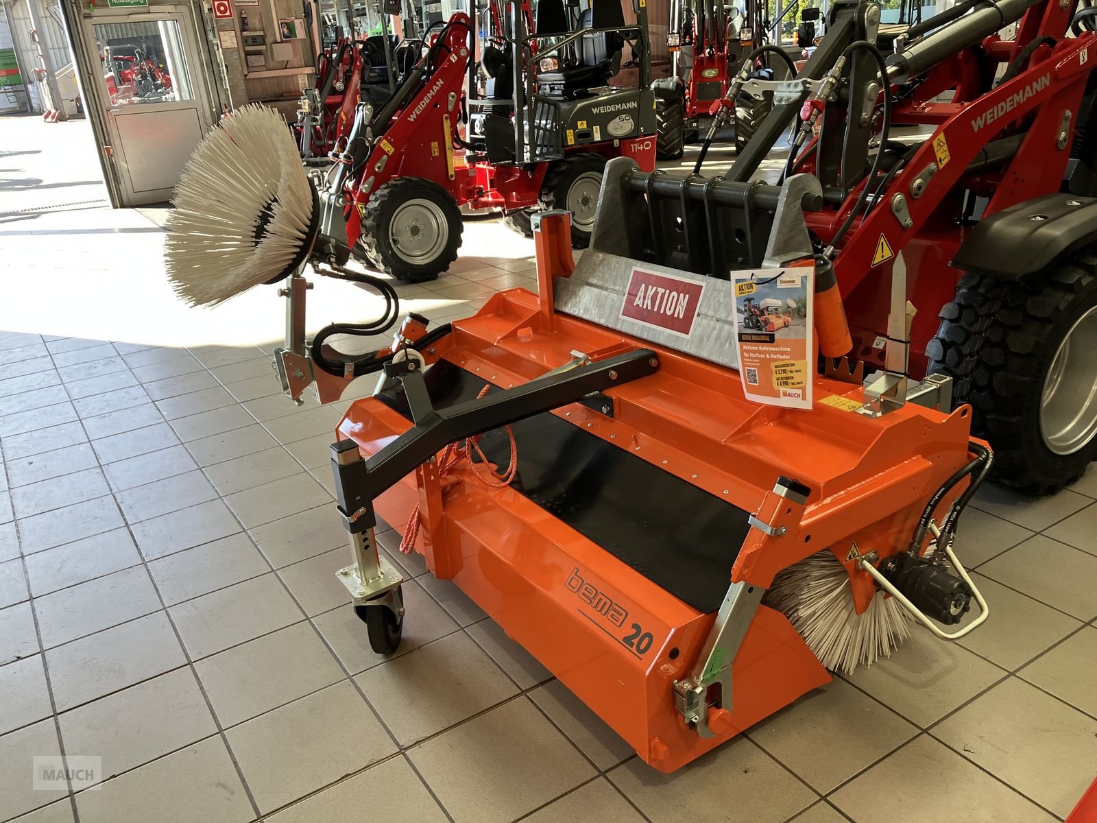 Ladeschaufel des Typs Bema 20 Kehrmaschine Aktion, Neumaschine in Burgkirchen (Bild 5)
