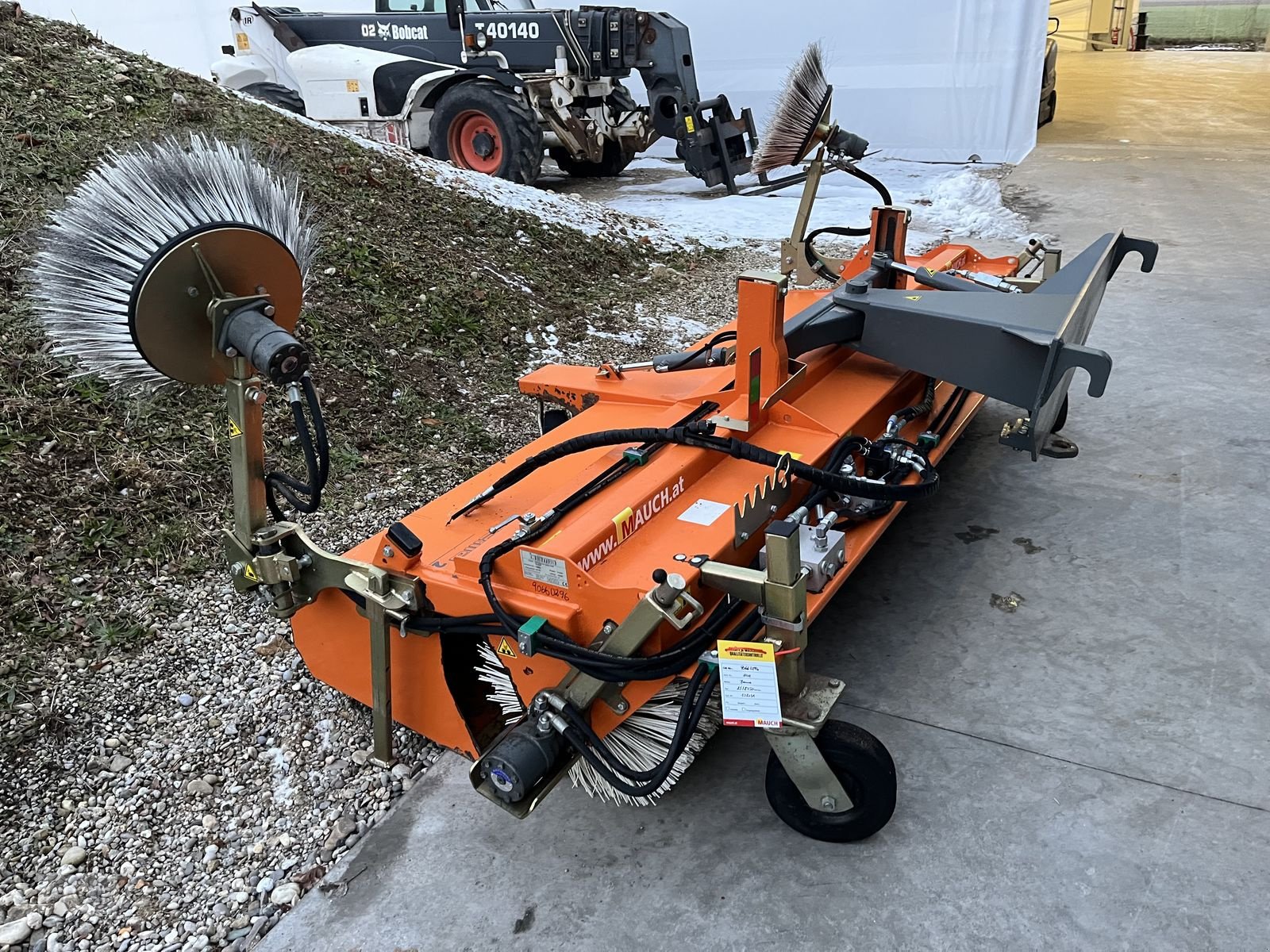 Ladeschaufel des Typs Bema Kehrmaschine 25 / 2750mm mit Merlo ZM2, Gebrauchtmaschine in Burgkirchen (Bild 12)