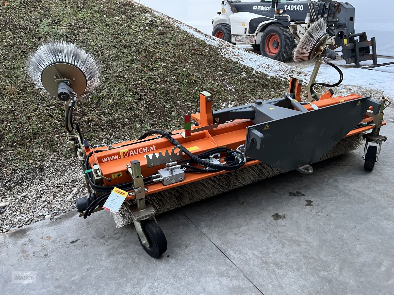 Ladeschaufel des Typs Bema Kehrmaschine 25 / 2750mm mit Merlo ZM2, Gebrauchtmaschine in Burgkirchen (Bild 13)