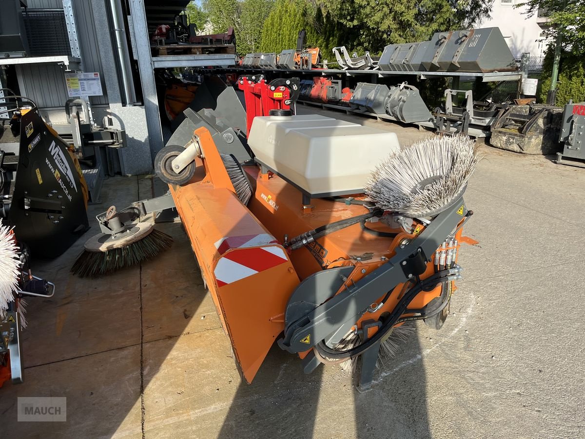 Ladeschaufel typu Bema Kehrmaschine DUAL 35 / 2300mm mit Weidemann HV, Gebrauchtmaschine v Burgkirchen (Obrázek 10)