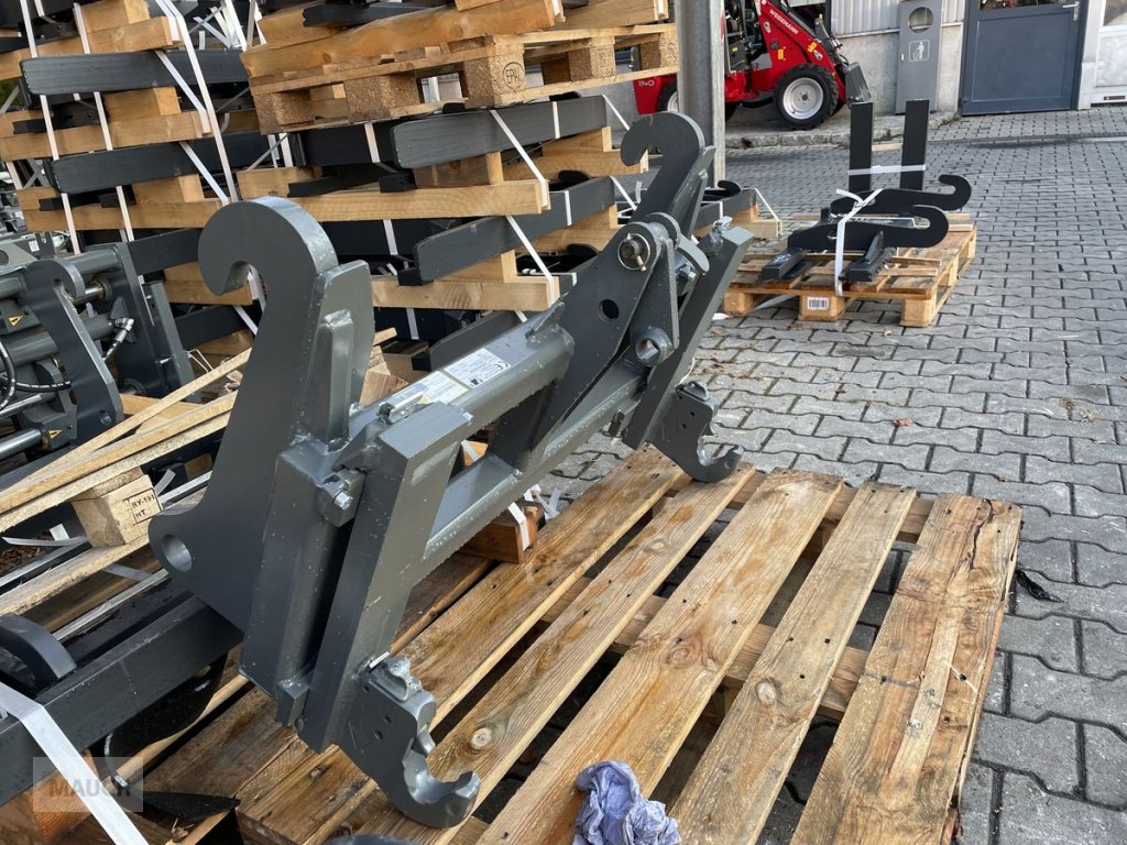 Ladeschaufel typu Bressel & Lade Adapter von Kramer auf Dreipunkt verstellbar, Neumaschine w Burgkirchen (Zdjęcie 10)
