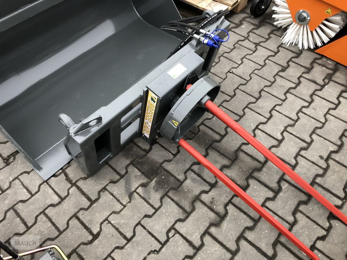 Ladeschaufel des Typs Bressel & Lade Ballenabwickler, Neumaschine in Burgkirchen (Bild 1)