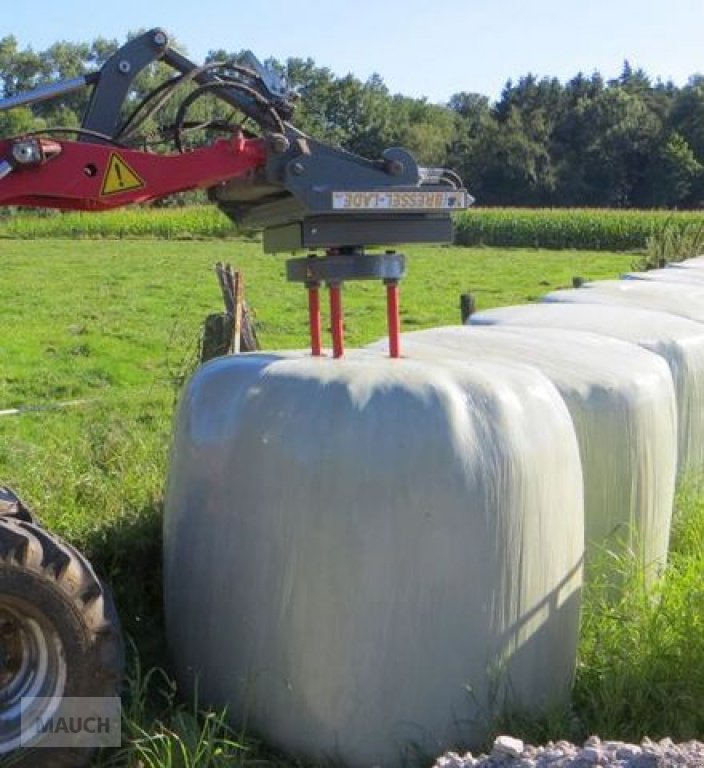 Ladeschaufel des Typs Bressel & Lade Ballenabwickler, Neumaschine in Burgkirchen (Bild 4)