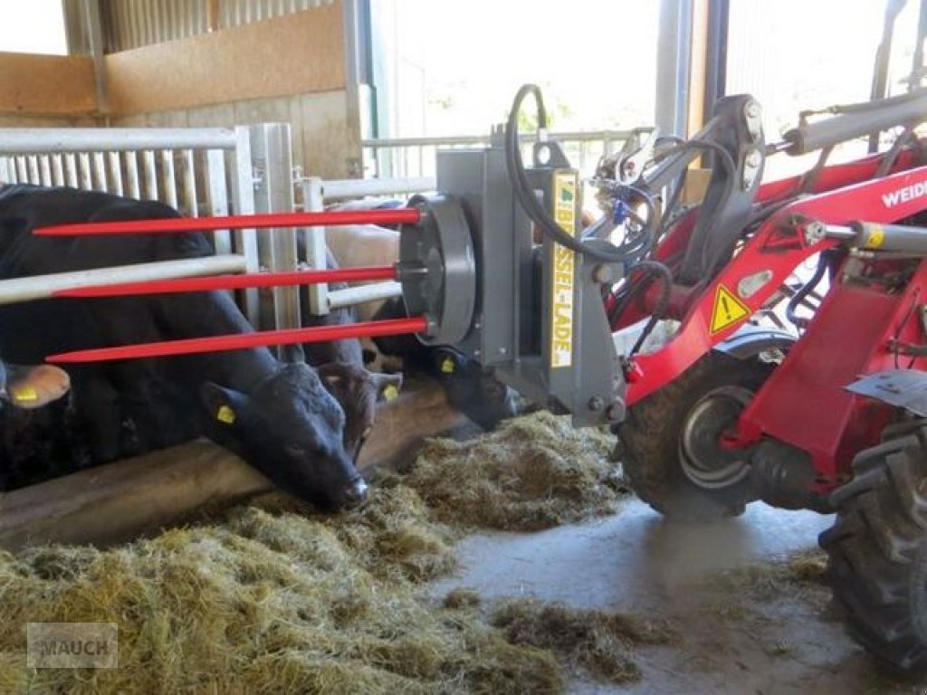 Ladeschaufel des Typs Bressel & Lade Ballenabwickler, Neumaschine in Burgkirchen (Bild 5)