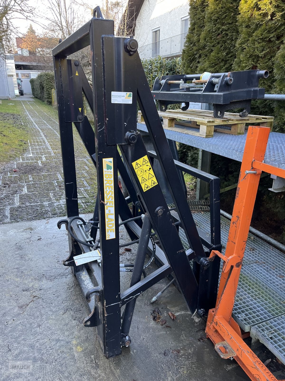 Ladeschaufel des Typs Bressel & Lade Ballenhubstapelgerät mit Euro, Gebrauchtmaschine in Burgkirchen (Bild 5)