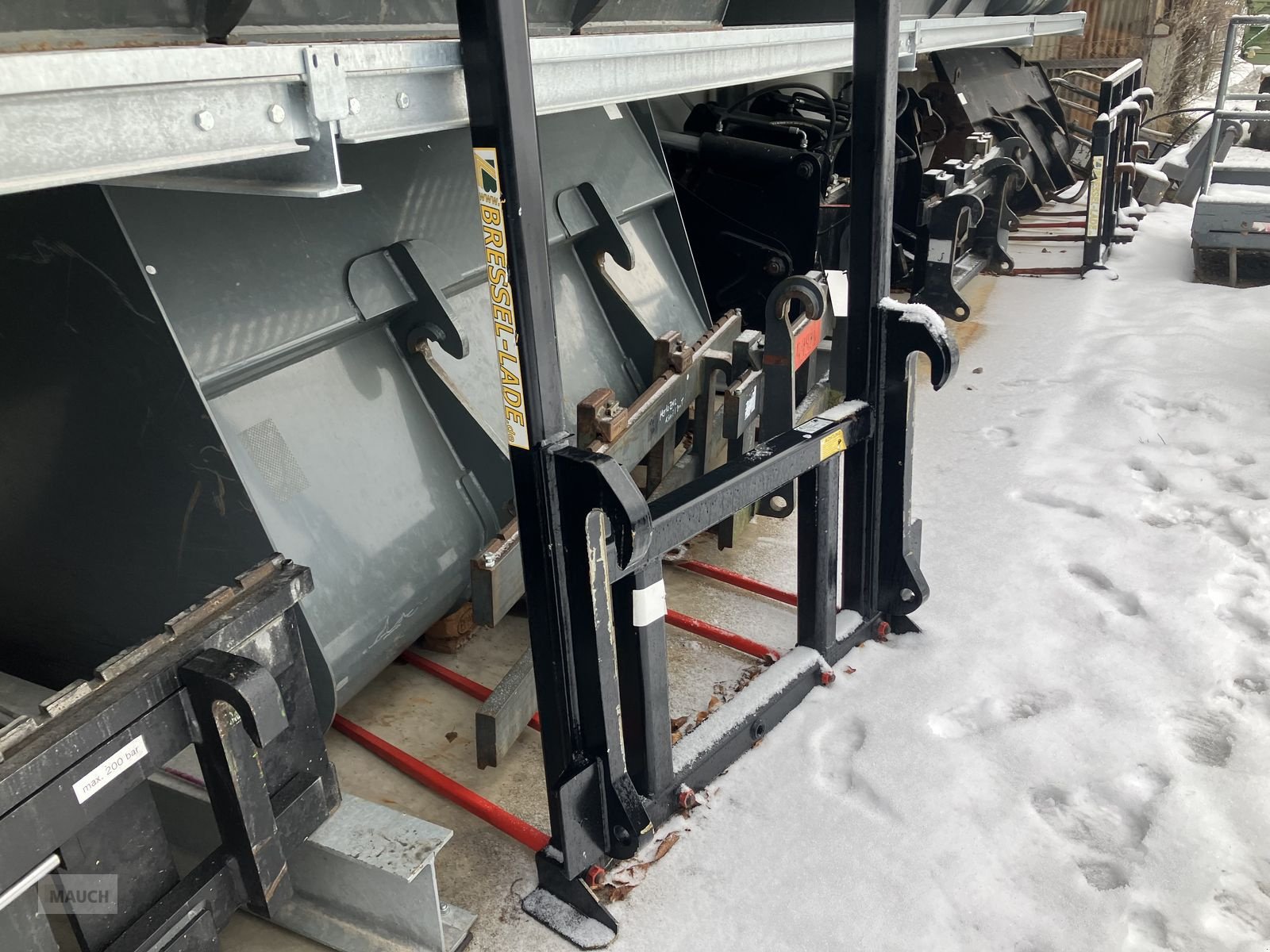 Ladeschaufel типа Bressel & Lade Ballenspieß mit JCB Aufnahme, Neumaschine в Burgkirchen (Фотография 4)