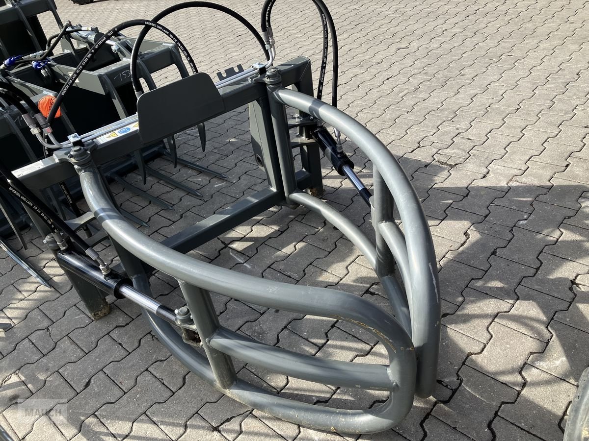 Ladeschaufel des Typs Bressel & Lade Ballenzange mit Euro-Aufnahme AKTION, Neumaschine in Burgkirchen (Bild 11)