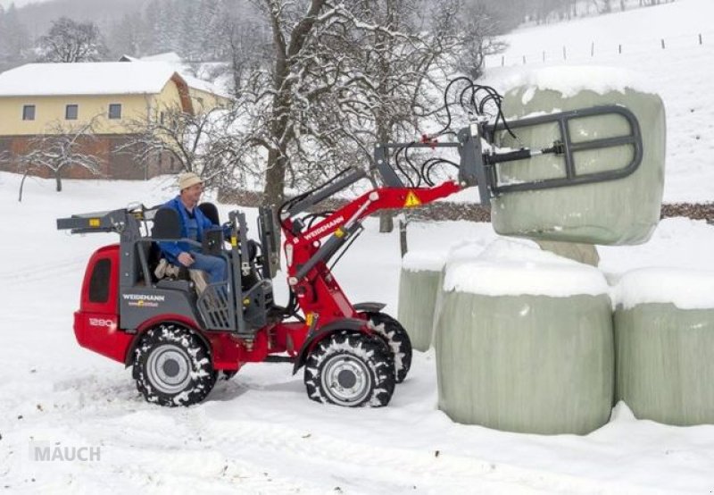 Ladeschaufel des Typs Bressel & Lade Ballenzange mit Euro-Aufnahme AKTION, Neumaschine in Burgkirchen (Bild 2)