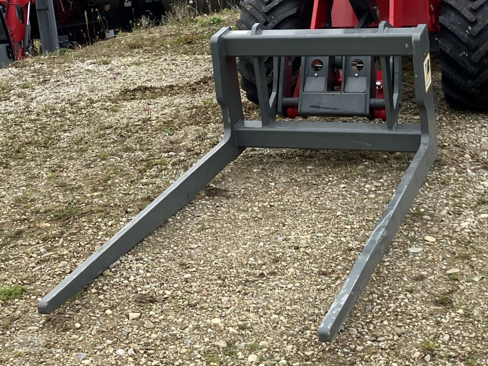 Ladeschaufel des Typs Bressel & Lade Geflügelkistengabel, Neumaschine in Burgkirchen (Bild 4)