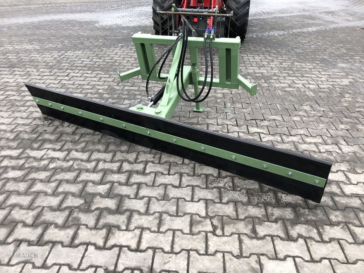 Ladeschaufel des Typs Bressel & Lade Gummischiebeschild, Neumaschine in Burgkirchen (Bild 1)