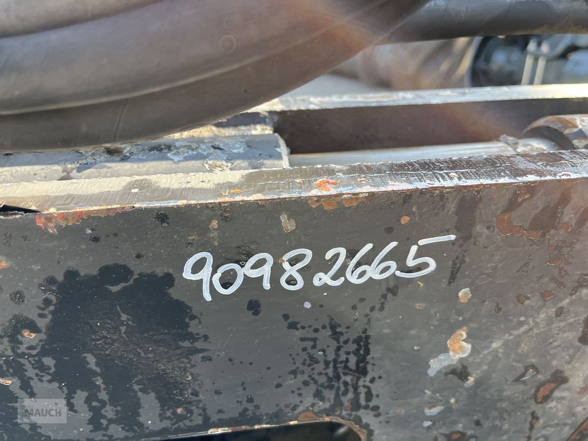 Ladeschaufel des Typs Bressel & Lade Kistendrehgerät mit 1,0m Zinken Weidemann HV, Gebrauchtmaschine in Burgkirchen (Bild 12)