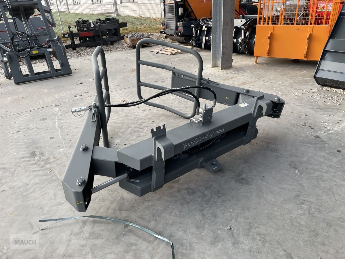 Ladeschaufel des Typs Bressel & Lade Rund- und Rechteckballenzange, Neumaschine in Burgkirchen (Bild 9)