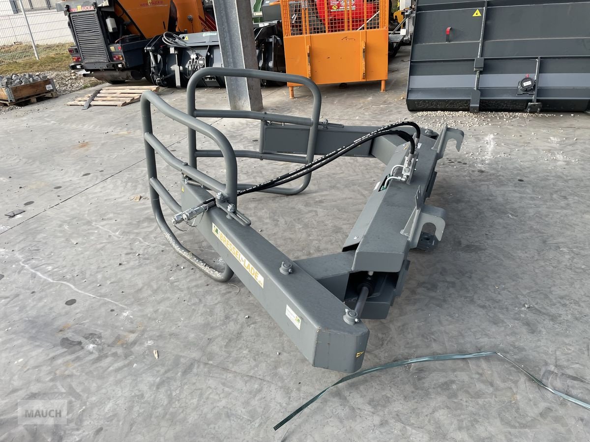 Ladeschaufel des Typs Bressel & Lade Rund- und Rechteckballenzange, Neumaschine in Burgkirchen (Bild 10)