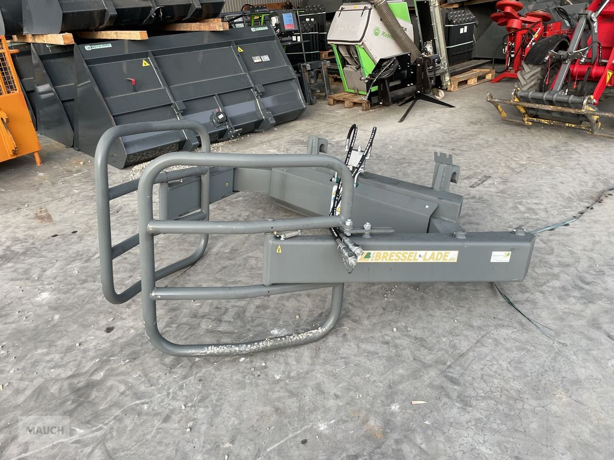 Ladeschaufel des Typs Bressel & Lade Rund- und Rechteckballenzange, Neumaschine in Burgkirchen (Bild 3)