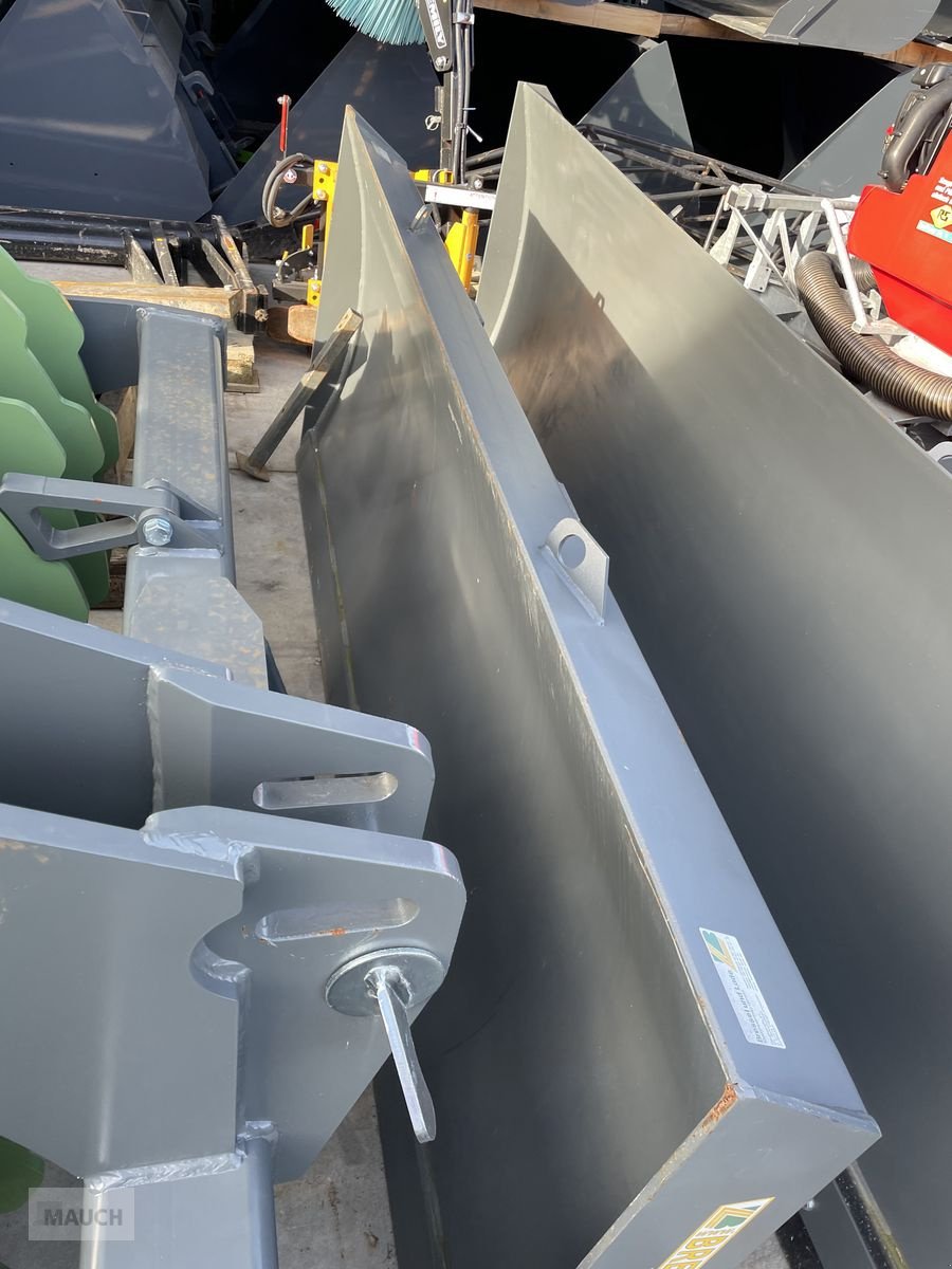 Ladeschaufel des Typs Bressel & Lade Schiebeschild / Materialschiebeschild 2500mm, Neumaschine in Burgkirchen (Bild 4)