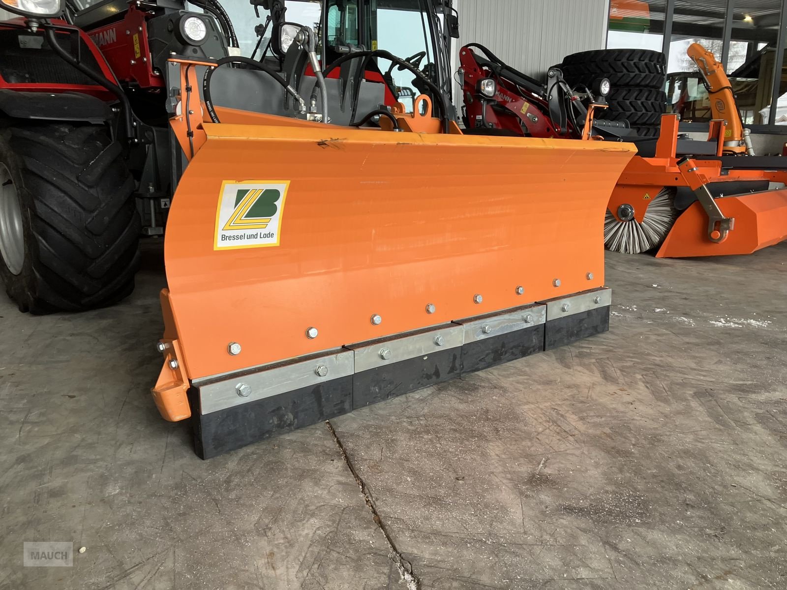 Ladeschaufel van het type Bressel & Lade Schneeschild 1600mm Weidemann Aufnahme, Neumaschine in Burgkirchen (Foto 5)