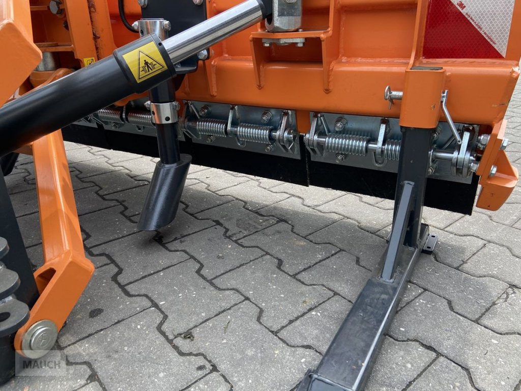 Ladeschaufel des Typs Bressel & Lade Schneeschild SRS 1600mm mit HV, Neumaschine in Burgkirchen (Bild 13)
