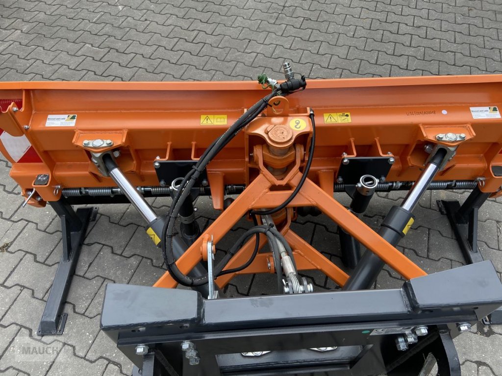 Ladeschaufel des Typs Bressel & Lade Schneeschild SRS 1600mm mit HV, Neumaschine in Burgkirchen (Bild 14)