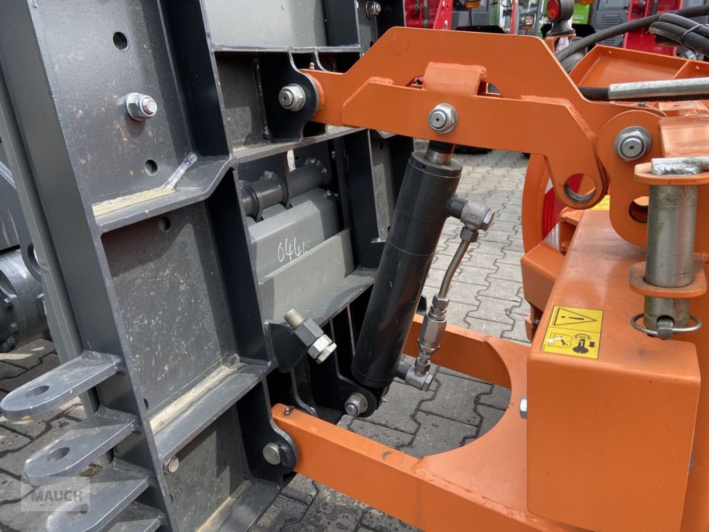 Ladeschaufel des Typs Bressel & Lade Schneeschild Vario 2200mm HV SPF, Neumaschine in Burgkirchen (Bild 5)
