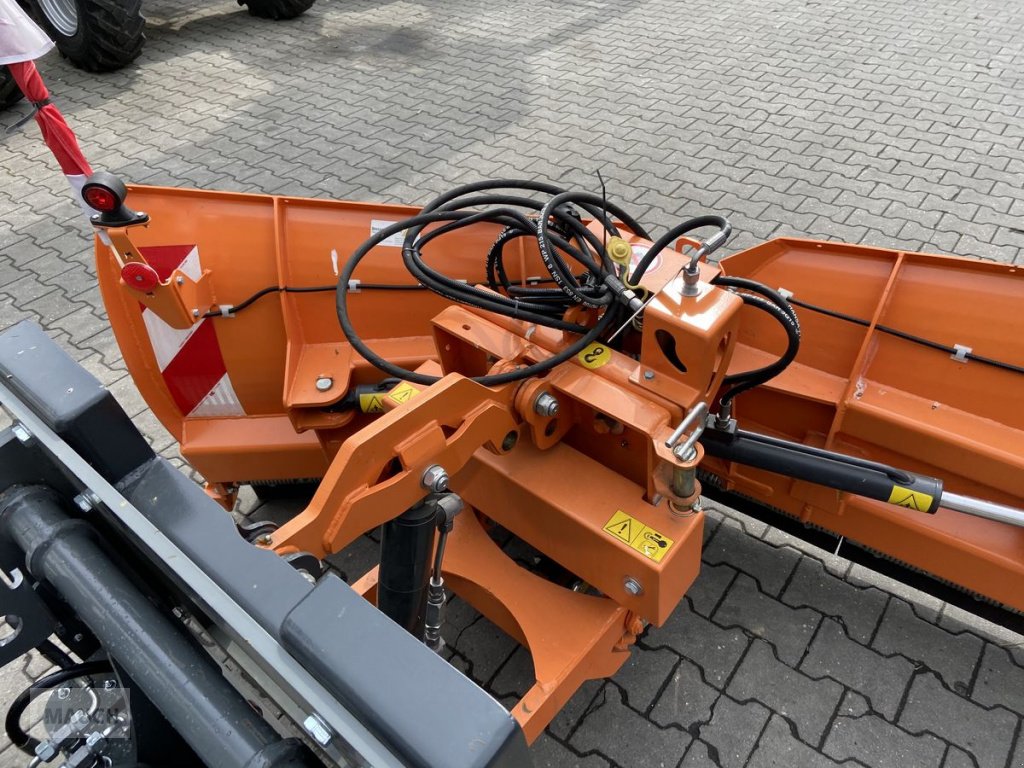 Ladeschaufel des Typs Bressel & Lade Schneeschild Vario 2200mm HV SPF, Neumaschine in Burgkirchen (Bild 7)