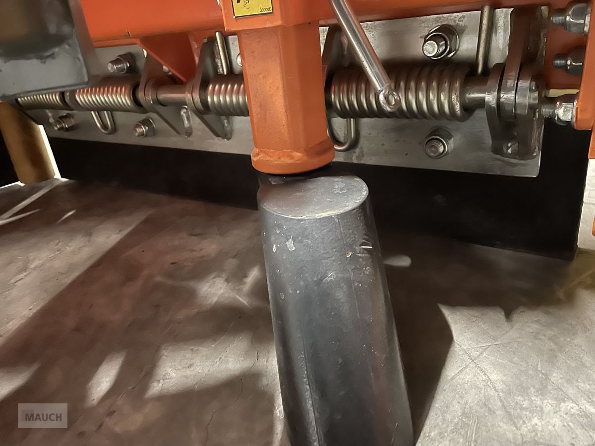 Ladeschaufel des Typs Bressel & Lade Variopflug, Schneepflug 1,5 - 3,4m erhältlich, Neumaschine in Burgkirchen (Bild 5)