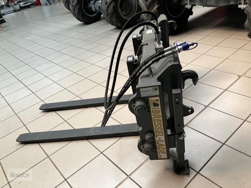 Ladeschaufel des Typs Bressel & Lade Zinkenverstellgerät, Neumaschine in Burgkirchen (Bild 5)