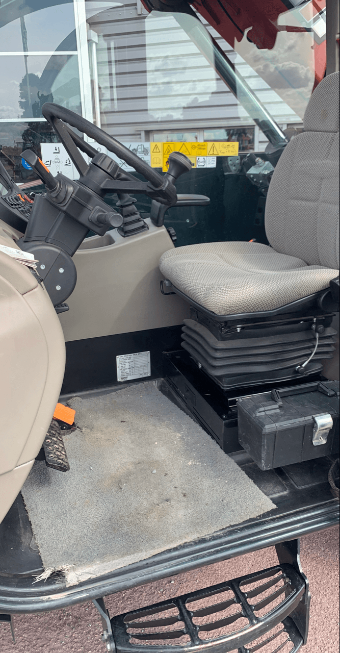 Ladeschaufel des Typs Case IH FARMLIFT 935, Gebrauchtmaschine in CINTHEAUX (Bild 7)