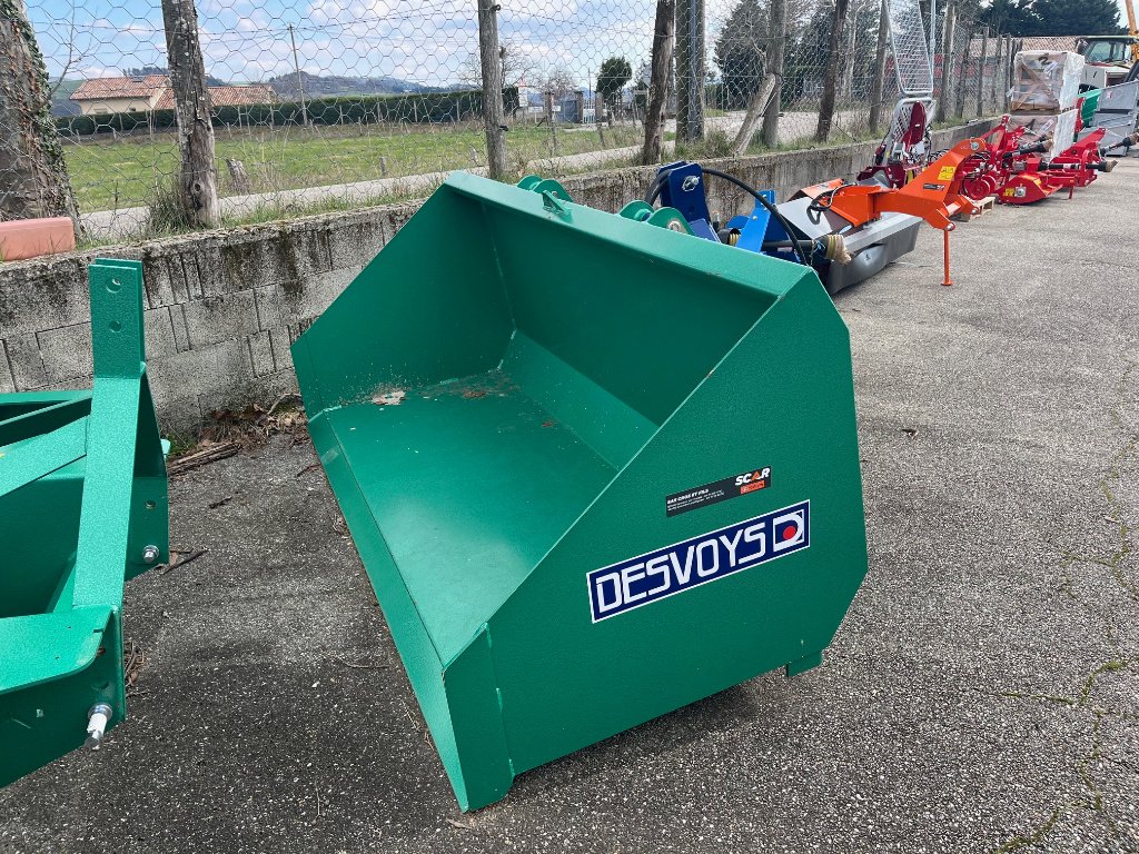 Ladeschaufel des Typs Desvoys 2M50, Gebrauchtmaschine in VERNOUX EN VIVARAIS (Bild 2)