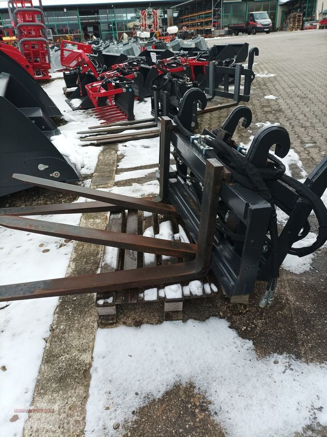 Ladeschaufel tipa Dominator 3,5 T Hydr.Verstellbare Palettengabel, Gebrauchtmaschine u Tarsdorf (Slika 2)