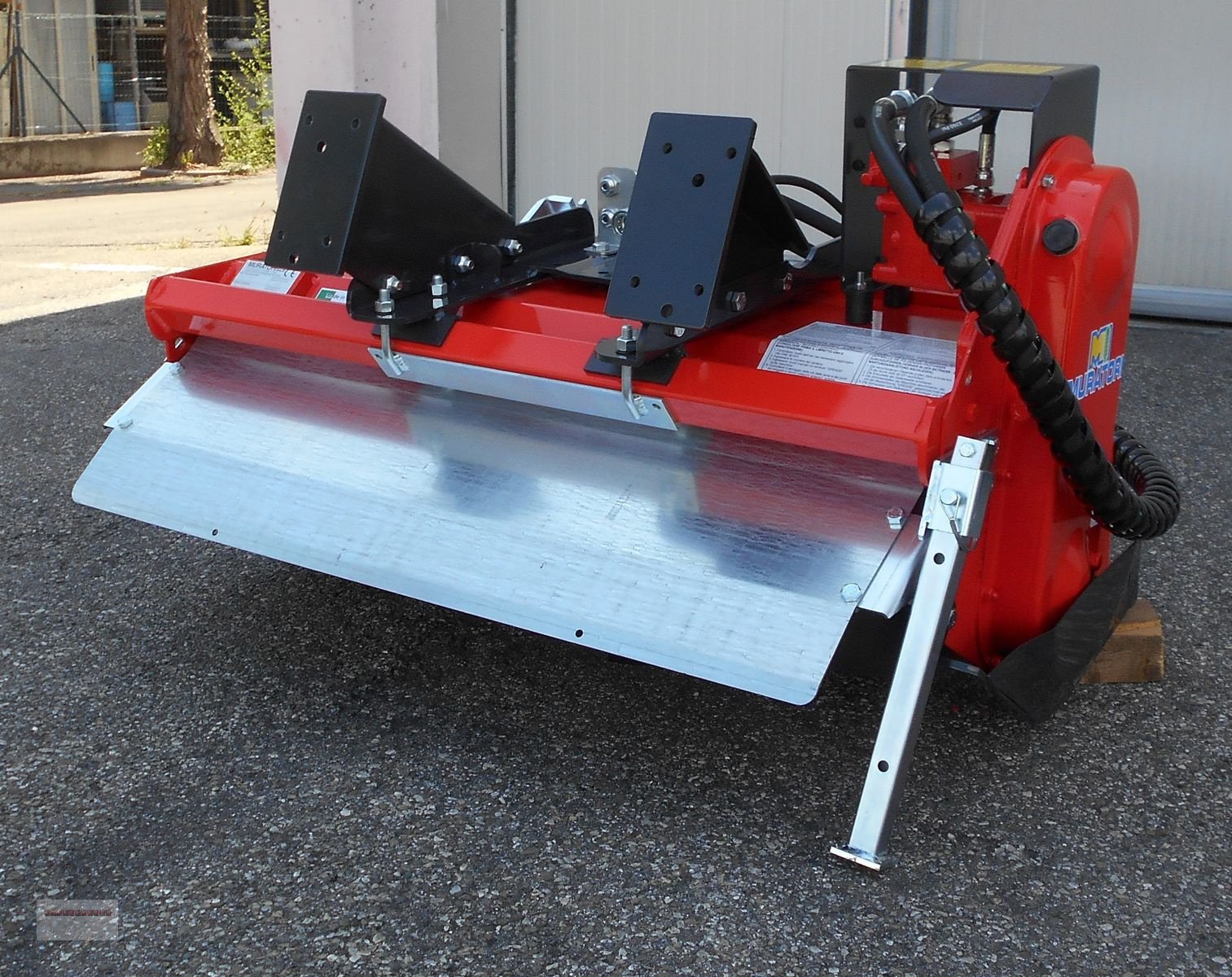 Ladeschaufel typu Dominator Bodenfräse MZ4SID, Gebrauchtmaschine v Tarsdorf (Obrázek 3)