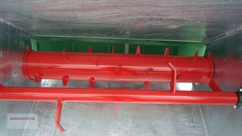 Ladeschaufel des Typs Dominator Fuchs Einstreugerät für Hoftrac & Lader, Gebrauchtmaschine in Tarsdorf (Bild 6)