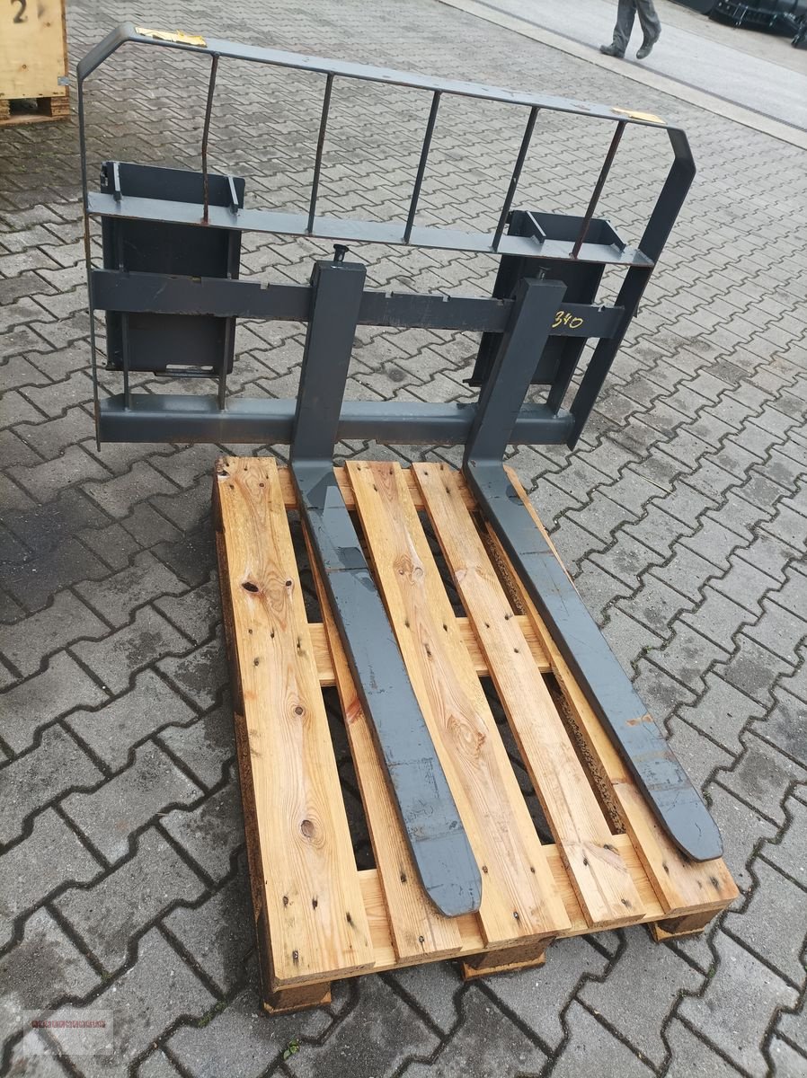 Ladeschaufel typu Dominator Palettengabel mit Bobcat Aufnahme, Gebrauchtmaschine v Tarsdorf (Obrázek 6)