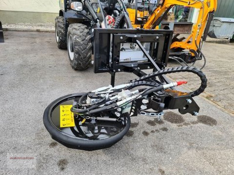 Ladeschaufel des Typs Dominator Peruzzo Roto Hydro mit Euro Aufnahme Zaunmulcher, Gebrauchtmaschine in Tarsdorf (Bild 3)