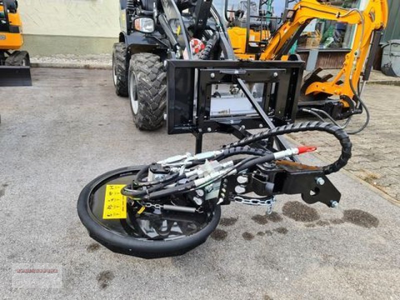 Ladeschaufel des Typs Dominator Peruzzo Roto Hydro mit Euro Aufnahme Zaunmulcher, Gebrauchtmaschine in Tarsdorf (Bild 4)