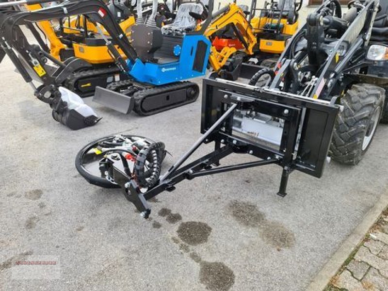 Ladeschaufel des Typs Dominator Peruzzo Roto Hydro mit Euro Aufnahme Zaunmulcher, Gebrauchtmaschine in Tarsdorf (Bild 9)