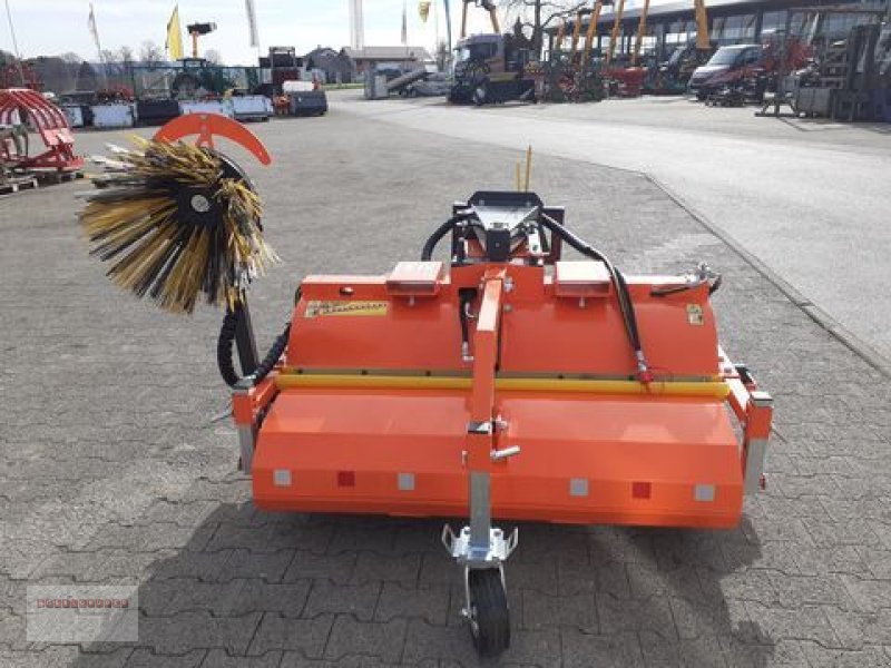 Ladeschaufel des Typs Dominator Profi Clean Kehrmaschine TOP Aktion, Gebrauchtmaschine in Tarsdorf (Bild 8)