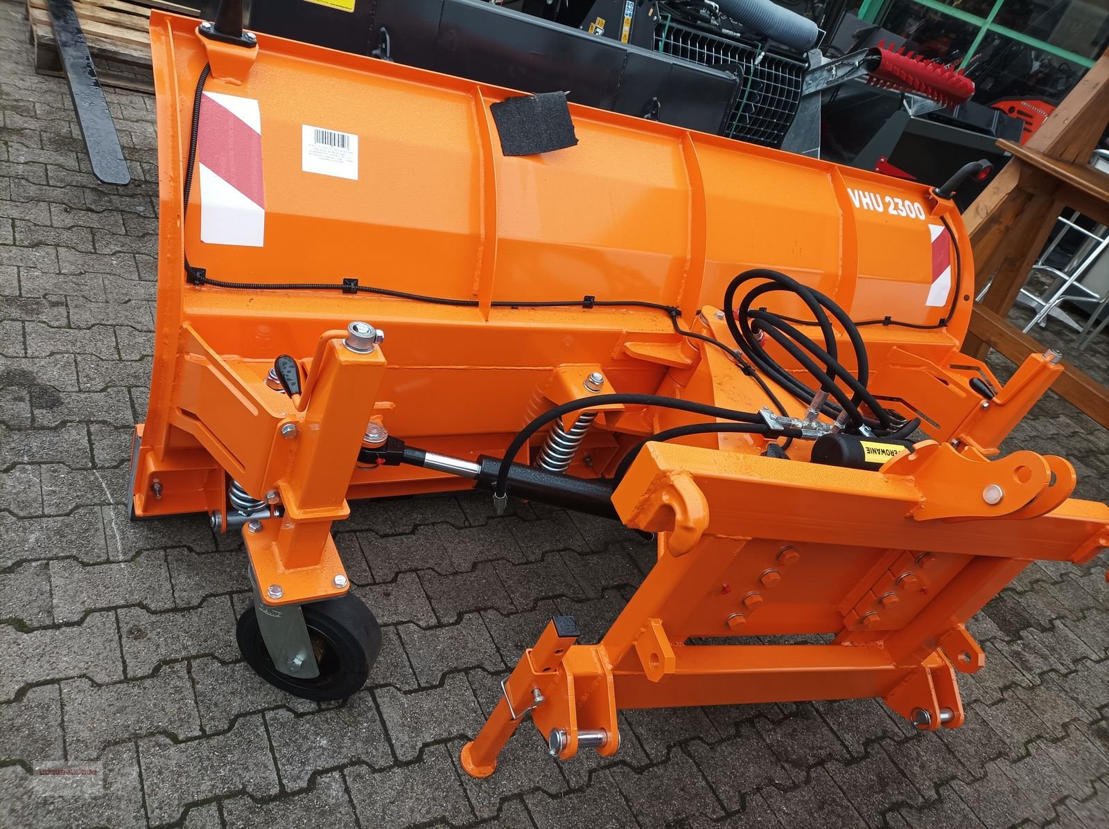 Ladeschaufel typu Dominator Schneepflug 230cm Hydraulisch  mit Rädern, Gebrauchtmaschine v Tarsdorf (Obrázek 1)