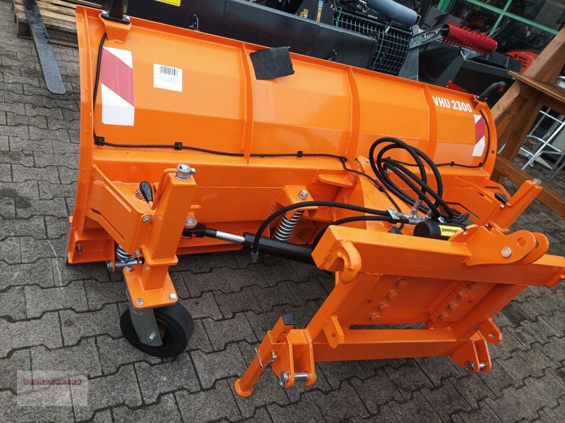 Ladeschaufel del tipo Dominator Schneepflug 230cm Hydraulisch  mit Rädern, Gebrauchtmaschine en Tarsdorf (Imagen 1)