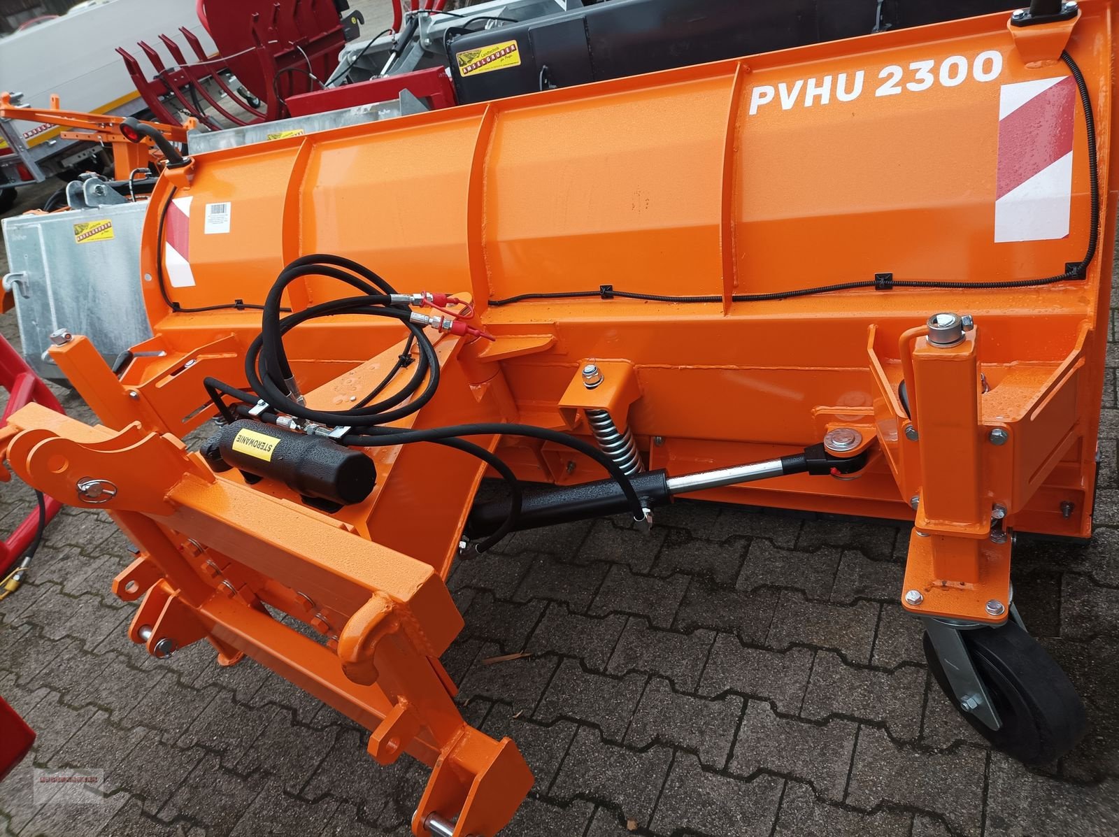 Ladeschaufel typu Dominator Schneepflug 230cm Hydraulisch  mit Rädern, Gebrauchtmaschine v Tarsdorf (Obrázek 7)