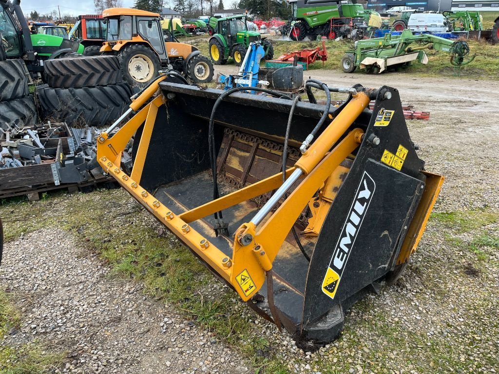 Ladeschaufel van het type Emily DIS’FIB FLANC AVG 2,4m, Gebrauchtmaschine in Calmont (Foto 2)